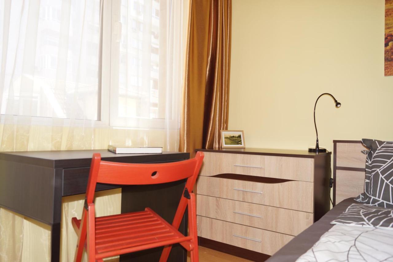 Spacious 2Bdr - Free Parking - Walk Everywhere - 300 Mbps Wifi Varna Exterior photo