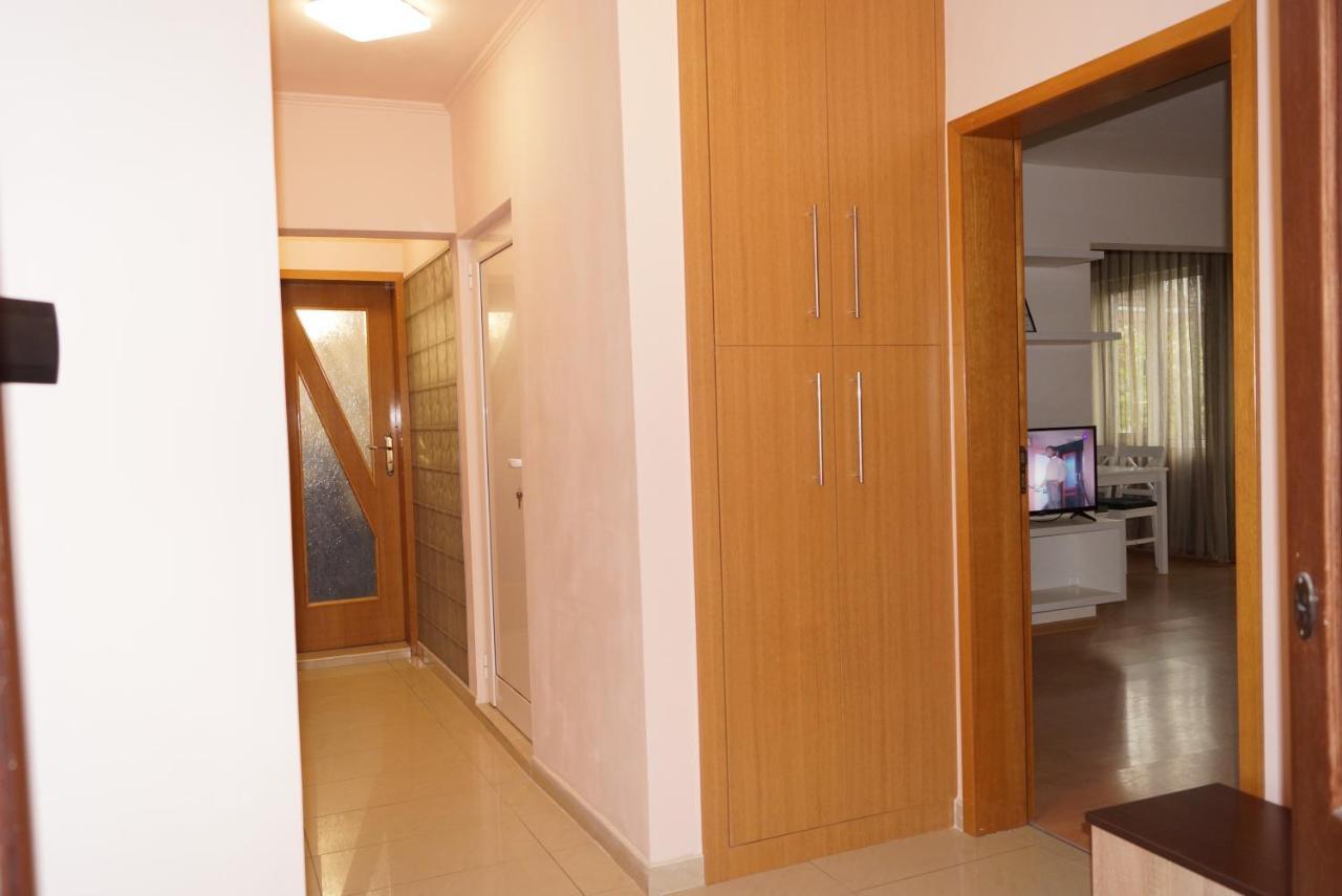 Spacious 2Bdr - Free Parking - Walk Everywhere - 300 Mbps Wifi Varna Exterior photo